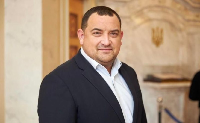 Ніколи такого не було і знову сталося. Чергового слугу, якого у 2019 році до ВР привів Володимир …