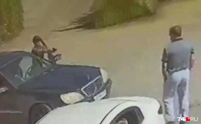 Нарешті!!! Вони почали стріляти один в одного на АЗС. Це орейро!