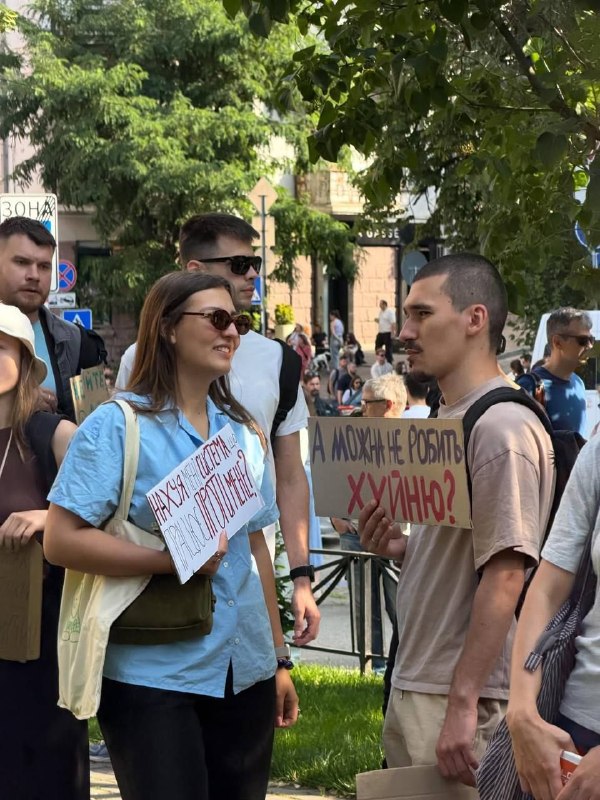 Три кращих картонки на сьогодні.